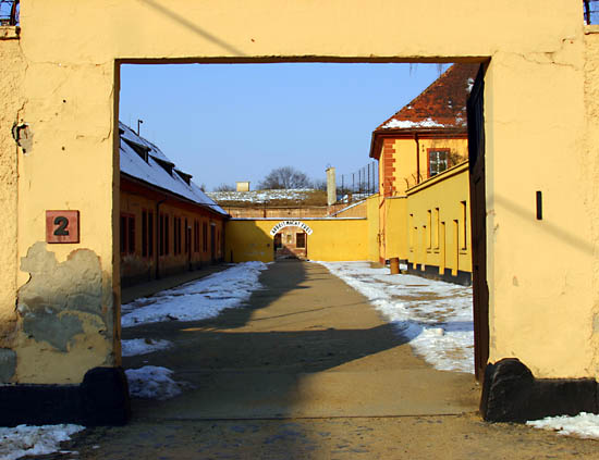 Theresienstadt, Gate